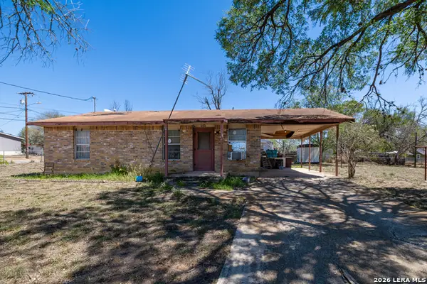 354 6th, Poteet, TX 78065