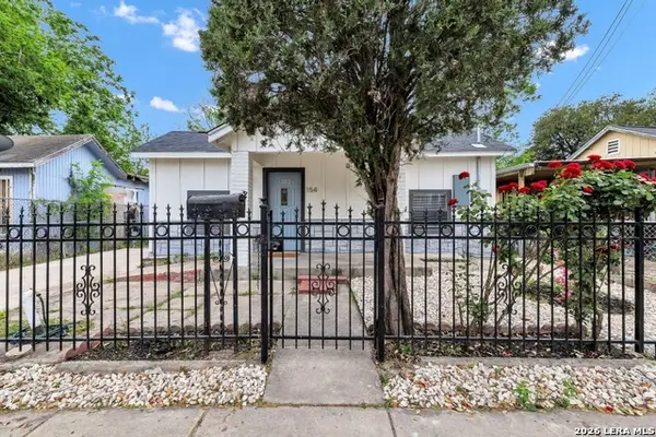 154 W Zavalla, San Antonio, TX 78204