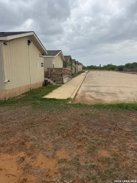 1100 County Road 4600, Dilley, TX 78017 - #2