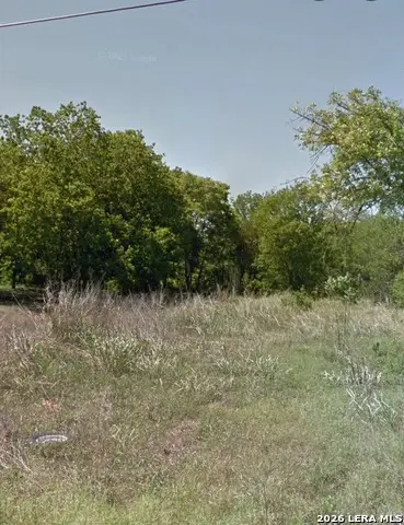 737 Newton, Seguin, TX 78155 - #3