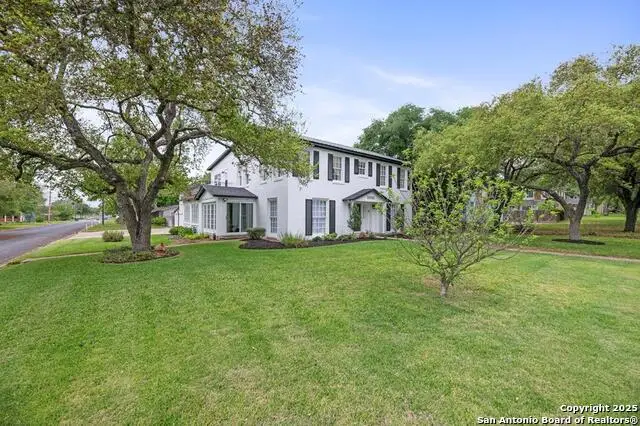 1001 N Adams St., Beeville, TX 78102 - #2