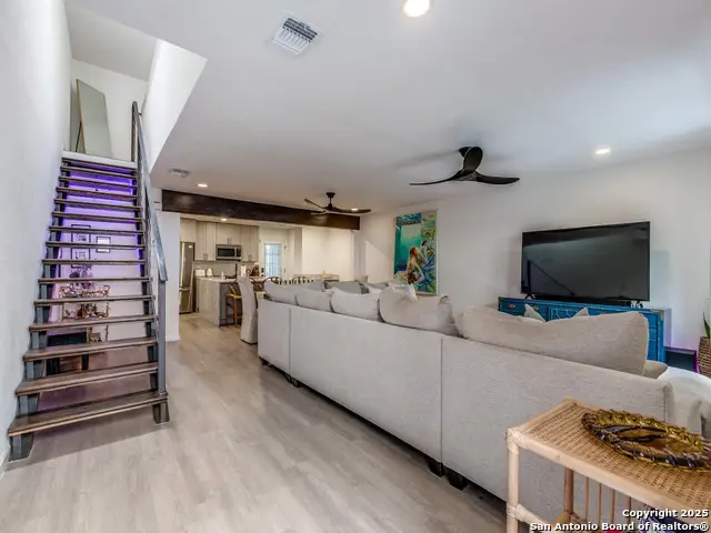 166 Elizabeth Rd #C, San Antonio, TX 78209 - #3