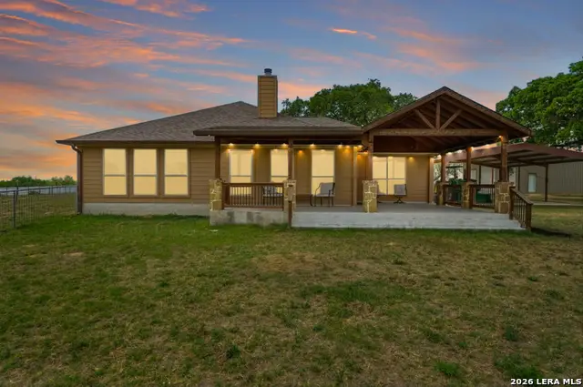 12897 La Vernia Rd, Saint Hedwig, TX 78152 - #3