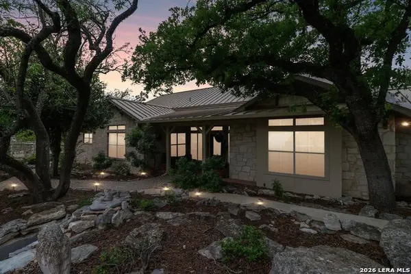 1904 Summit Ridge, Kerrville, TX 78028