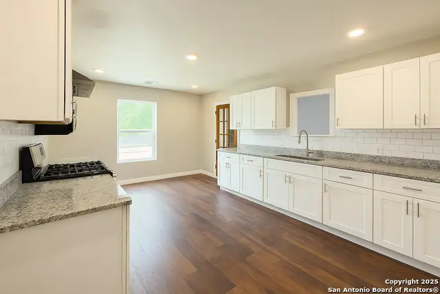 2307 Hicks, San Antonio, TX 78210 - #2