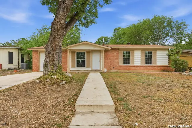 221 Park, Universal City, TX 78148 - #1