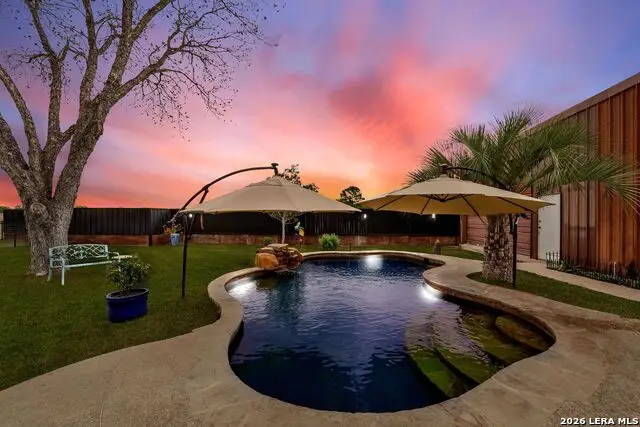 768 County Road 664, Devine, TX 78016 - #2