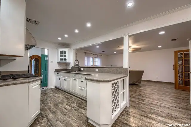 559 S Hatfield Street, San Antonio, TX 78227 - #3