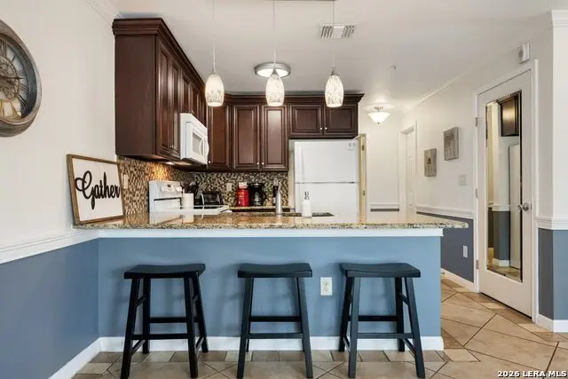 730 E Mather # 301, New Braunfels, TX 78130 - #3