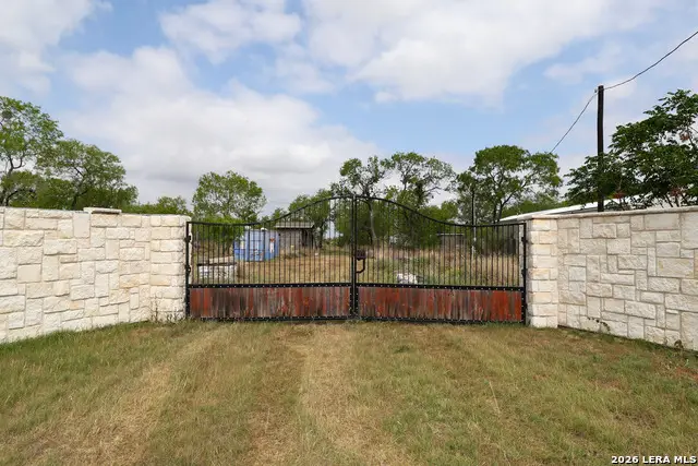 708 County Road 223, Floresville, TX 78114 - #1