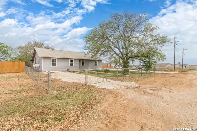 1315 Olive, Jourdanton, TX 78026 - #1