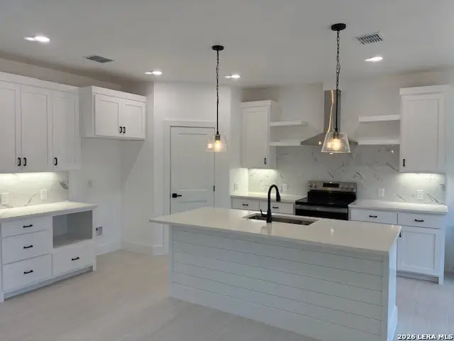 1860 Rocky Ridge Loop, Canyon Lake, TX 78133 - #2