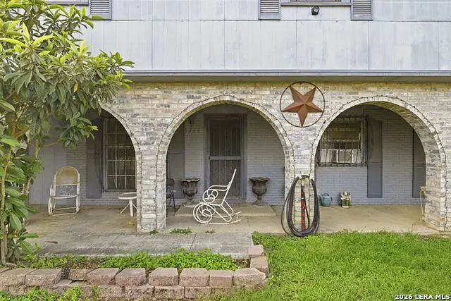 1366 W Villaret Blvd, San Antonio, TX 78224 - #3