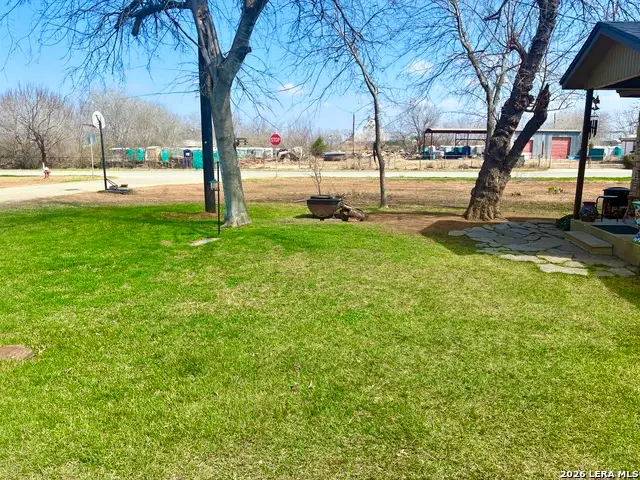 1314 Commerce, Jourdanton, TX 78026 - #3