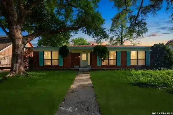 8310 Glenlea St, Houston, TX 77061