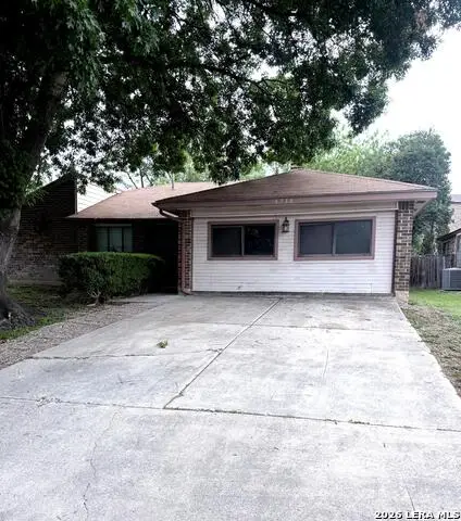 8730 Welles Hbr, San Antonio, TX 78240