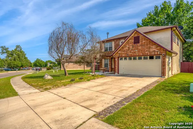 1130 Stone Gdn, New Braunfels, TX 78130 - #2