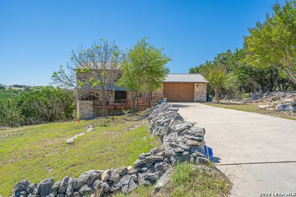 194 Nw Hills Dr, Kerrville, TX 78028