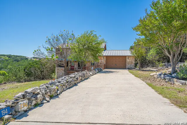 194 Nw Hills Dr, Kerrville, TX 78028 - #2