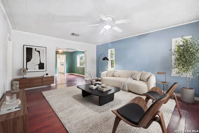 1938 W Kings Hwy, San Antonio, TX 78201 - #2