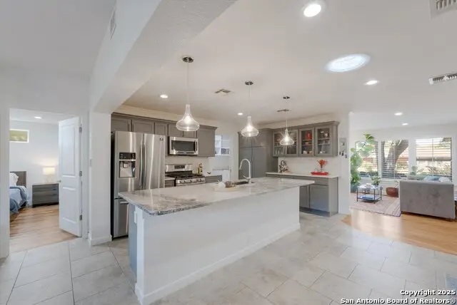 614 Larkwood Dr, San Antonio, TX 78209 - #3