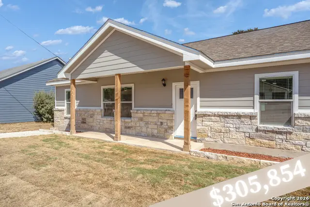 1130 Greenhill Dr, Canyon Lake, TX 78133 - #2