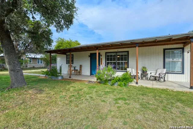109 Hilltop Dr E, Kerrville, TX 78028 - #2
