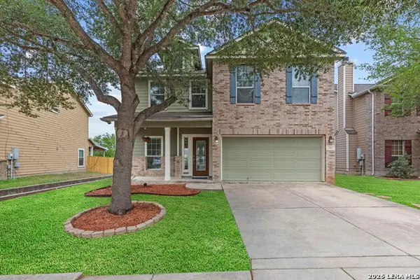 300 Rustic Trl, Cibolo, TX 78108
