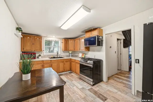 1050 Kendalia Ave, San Antonio, TX 78221 - #3