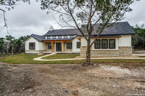 129 Aermotor Ln, Boerne, TX 78006