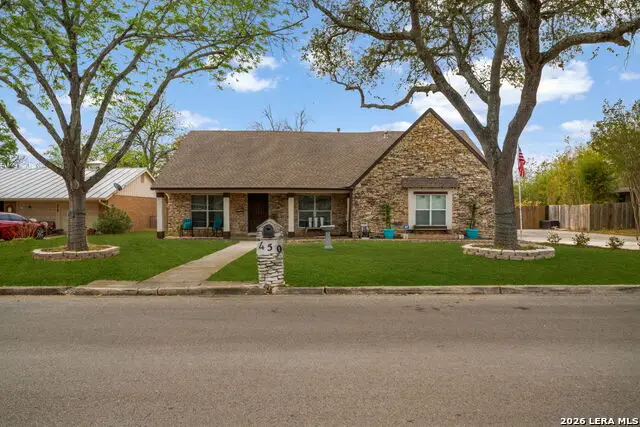 450 Spaceway Dr, Windcrest, TX 78239 - #1