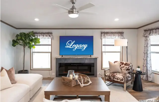 4908 Waterwood Pass Dr, Elmendorf, TX 78112 - #3