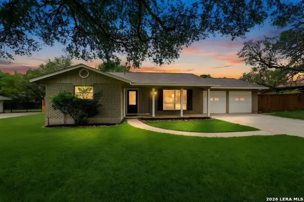 402 Rua De Matta, Hollywood Park, TX 78232