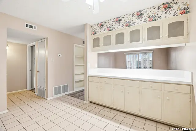 9915 Powhatan #J3, San Antonio, TX 78230 - #2