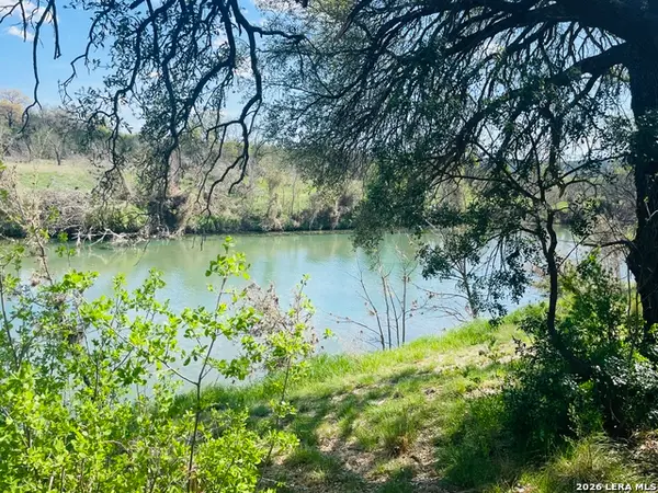 5250 Driftwood, Junction, TX 76849