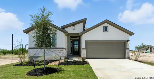 165 Mountain Oak, Castroville, TX 78009