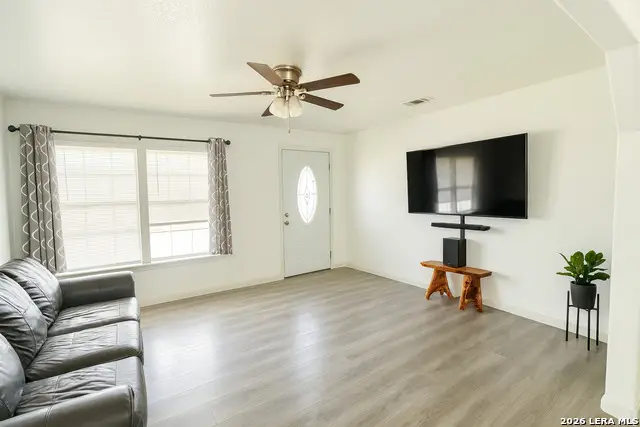 309 Bohme St, Uvalde, TX 78801 - #3