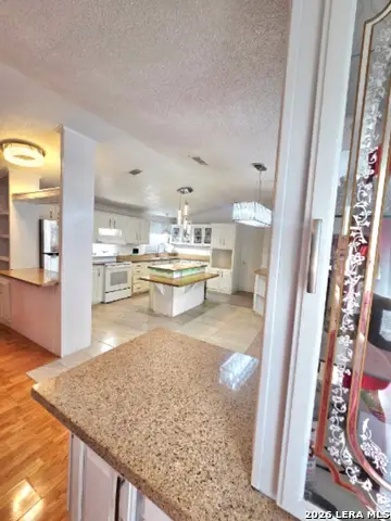 315 Forest Creek Rd, Devine, TX 78016 - #3