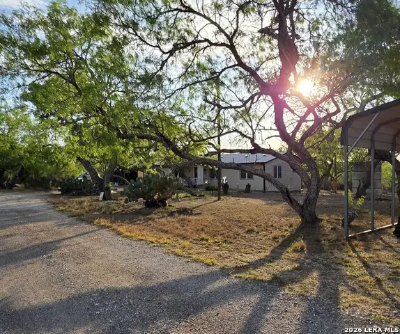 4029 County Road 117, Floresville, TX 78114 - #2