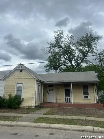 221 Leigh, San Antonio, TX 78210