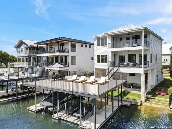 1601 Glencove Dr, Kingsland, TX 78639