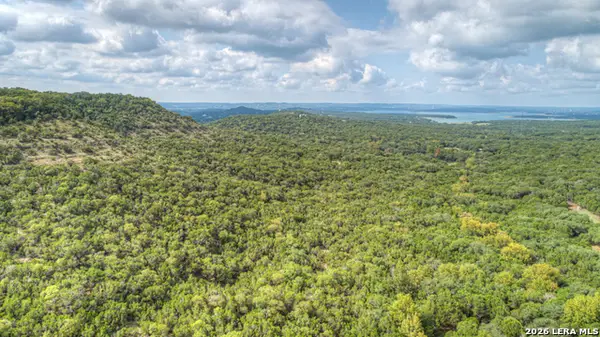 852 Crystal Peak, Fischer, TX 78623