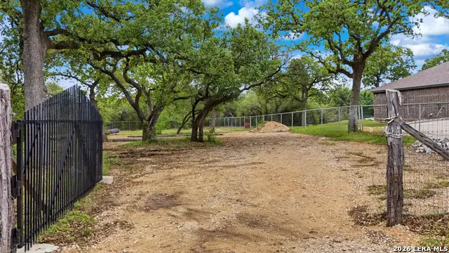 1136 Mendelin Dr, San Antonio, TX 78260 - #2