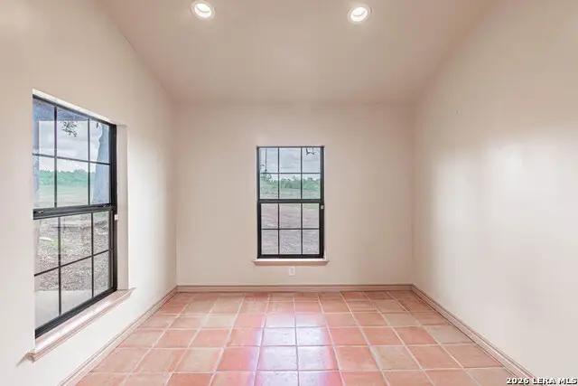 1271 County Road 119, Floresville, TX 78114 - #3
