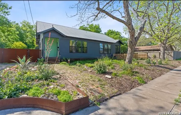 708 W Prairie Lea St, Lockhart, TX 78644