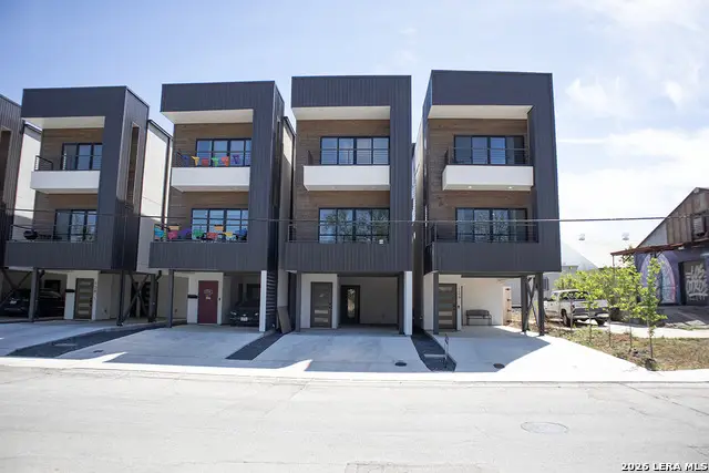 130 E Lachapelle, San Antonio, TX 78204 - #3