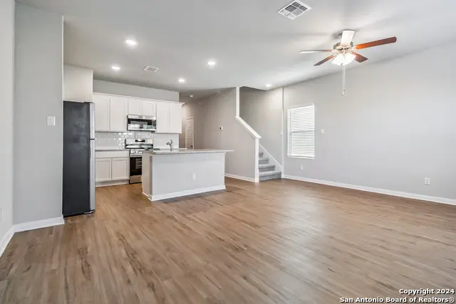 3928 Abbott Pass, Saint Hedwig, TX 78152 - #3