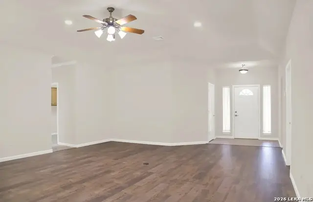 660 Oak Valley Dr, Kerrville, TX 78028 - #2