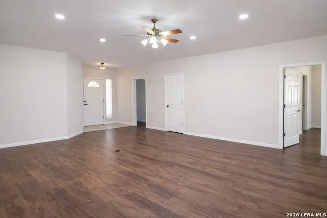 660 Oak Valley Dr, Kerrville, TX 78028 - #3