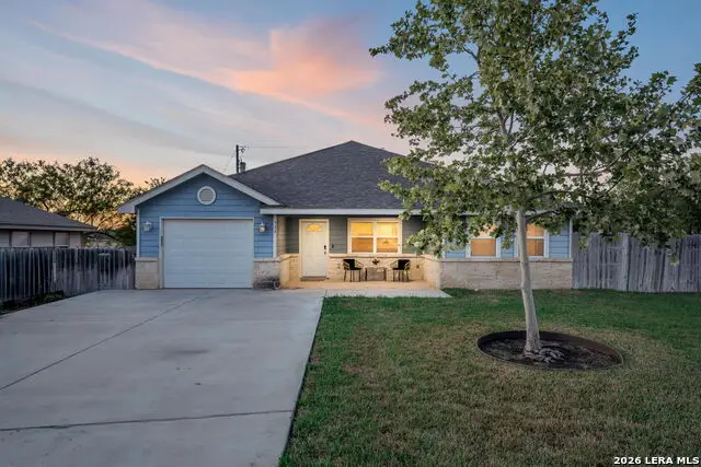 533 Indian Xing, Jourdanton, TX 78026 - #1